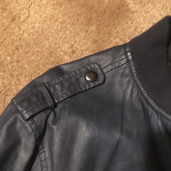 American Rag Men’s Leather - Large-Blue - Picture 6 of 8